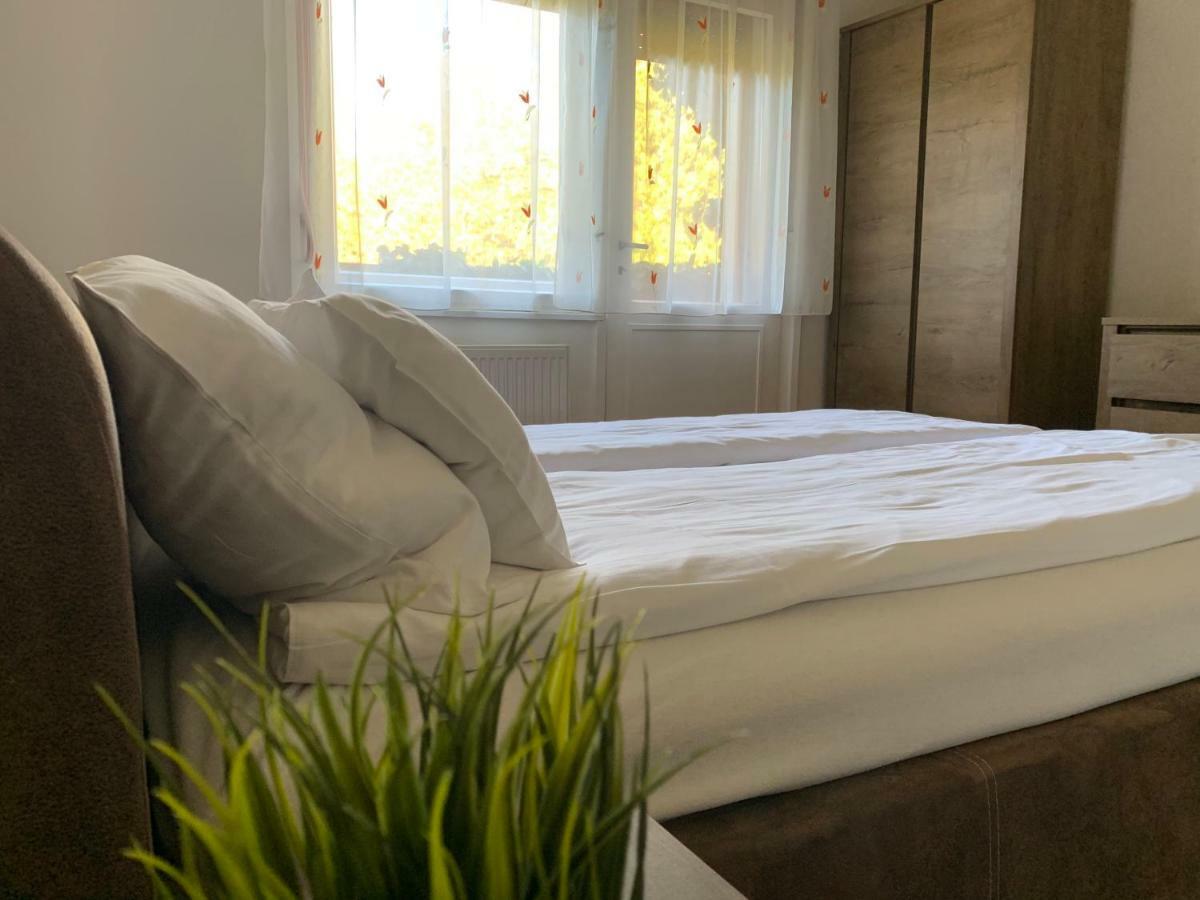 Csuka48 Apartman Szarvas Zewnętrze zdjęcie